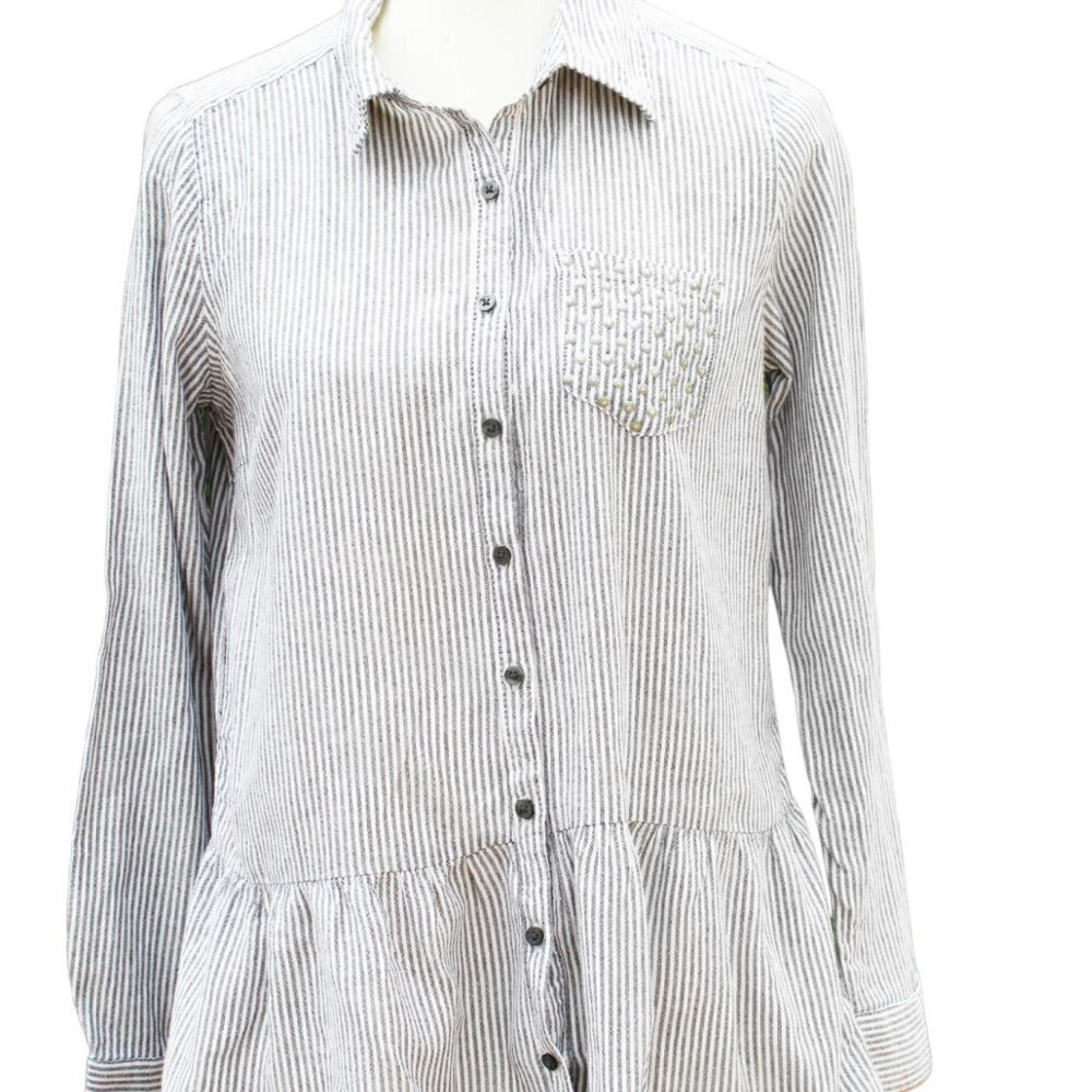 Route 66 Gray and White Stripe Button Down Top with Studs 100% Cotton Size Small